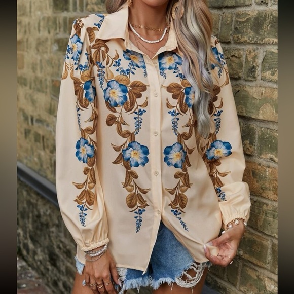 New floral print button down top - Picture 1 of 6